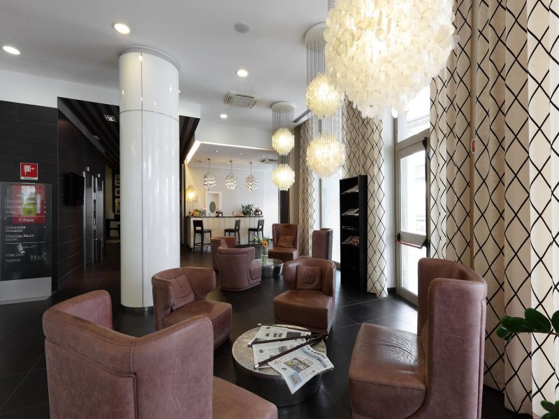 holiday inn genova interni
