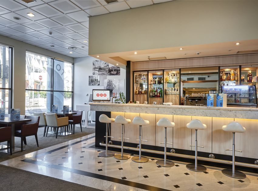 novotel genova city bar