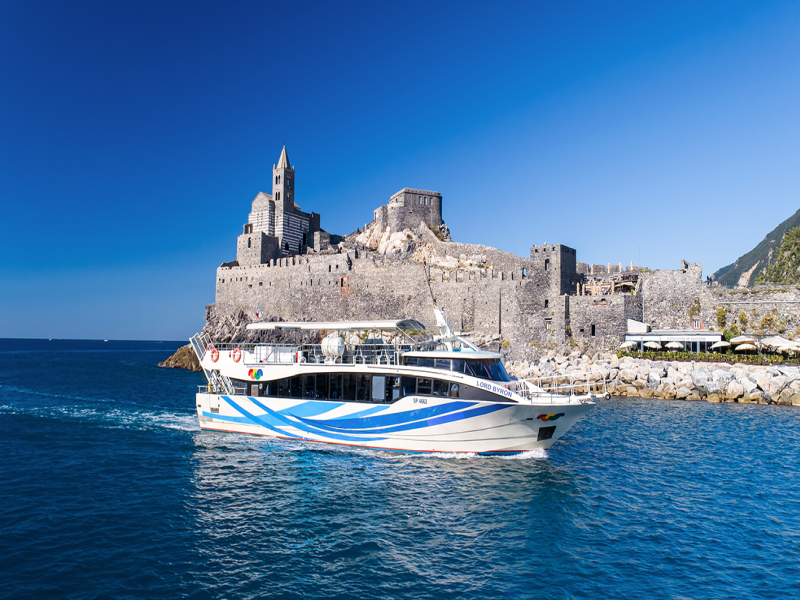 cinque terre ferries porto venere