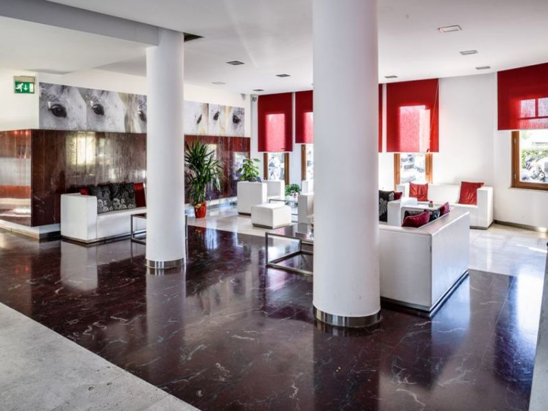 montaperti hall