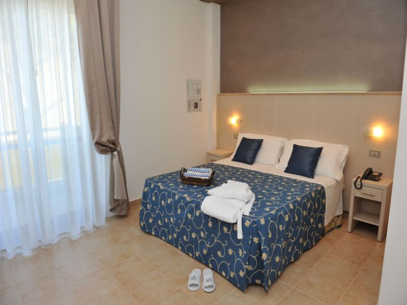 camera mimosa hotel 1