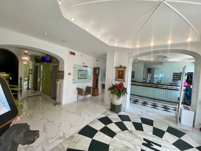 114 8 reception